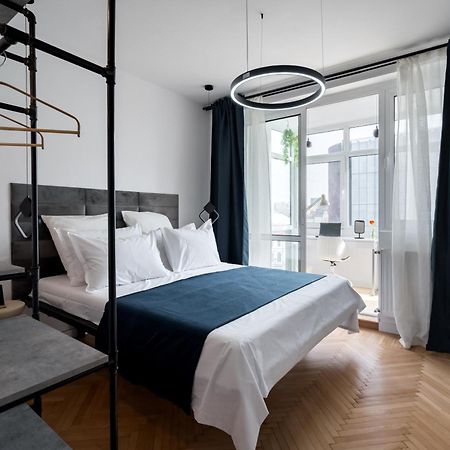 Central Aesthetic Apartment Бухарест Екстер'єр фото