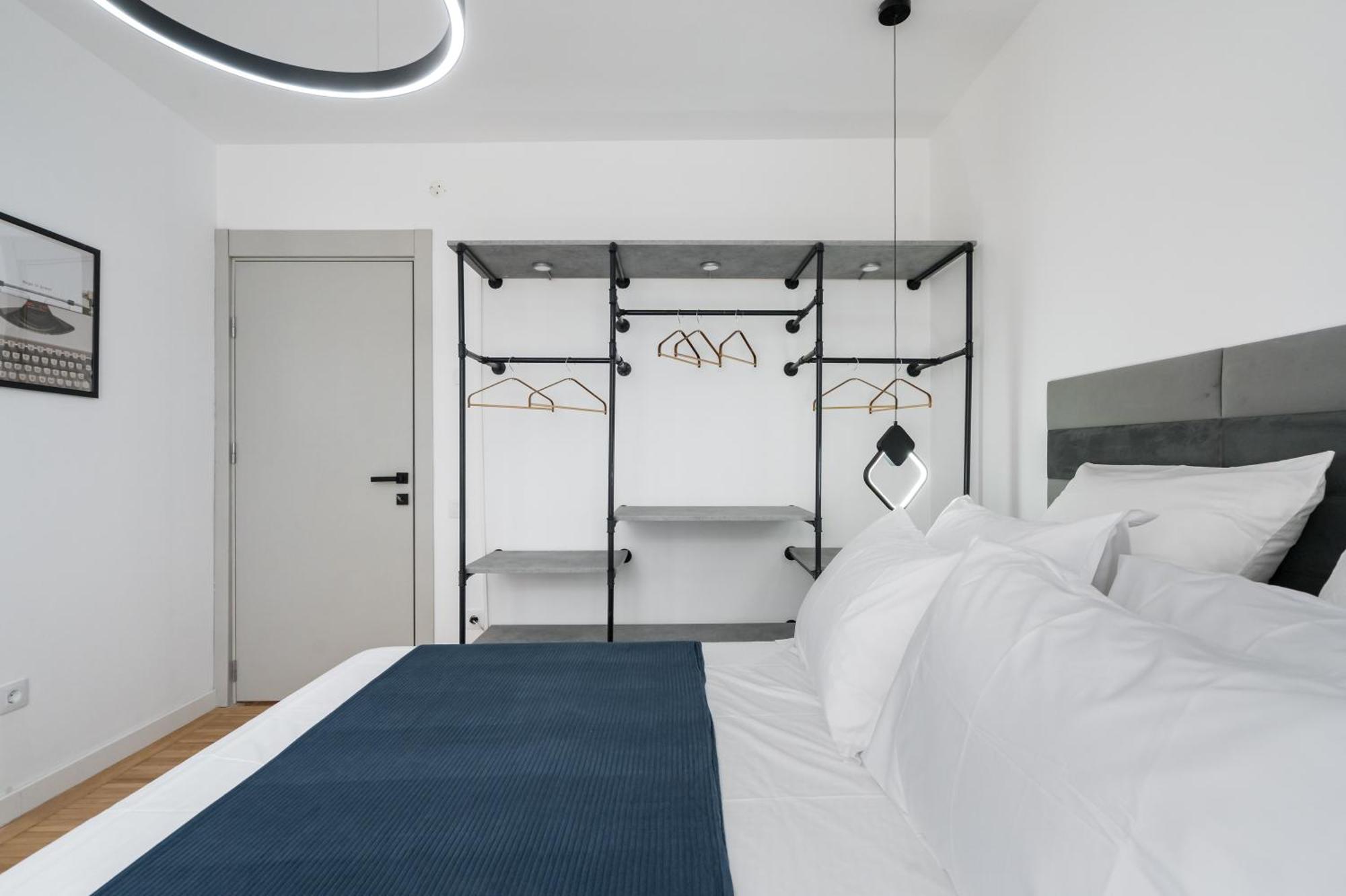 Central Aesthetic Apartment Бухарест Екстер'єр фото