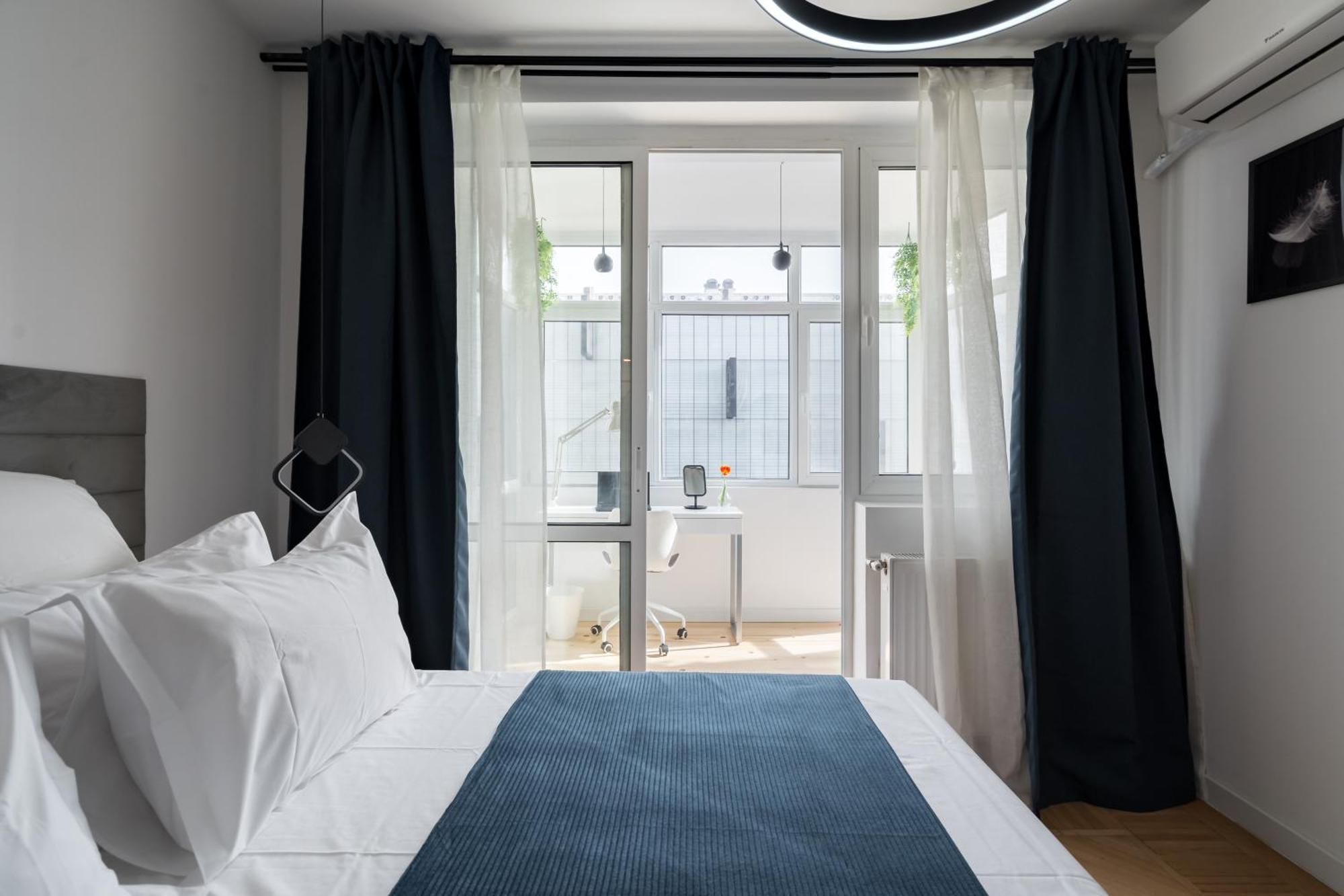 Central Aesthetic Apartment Бухарест Екстер'єр фото